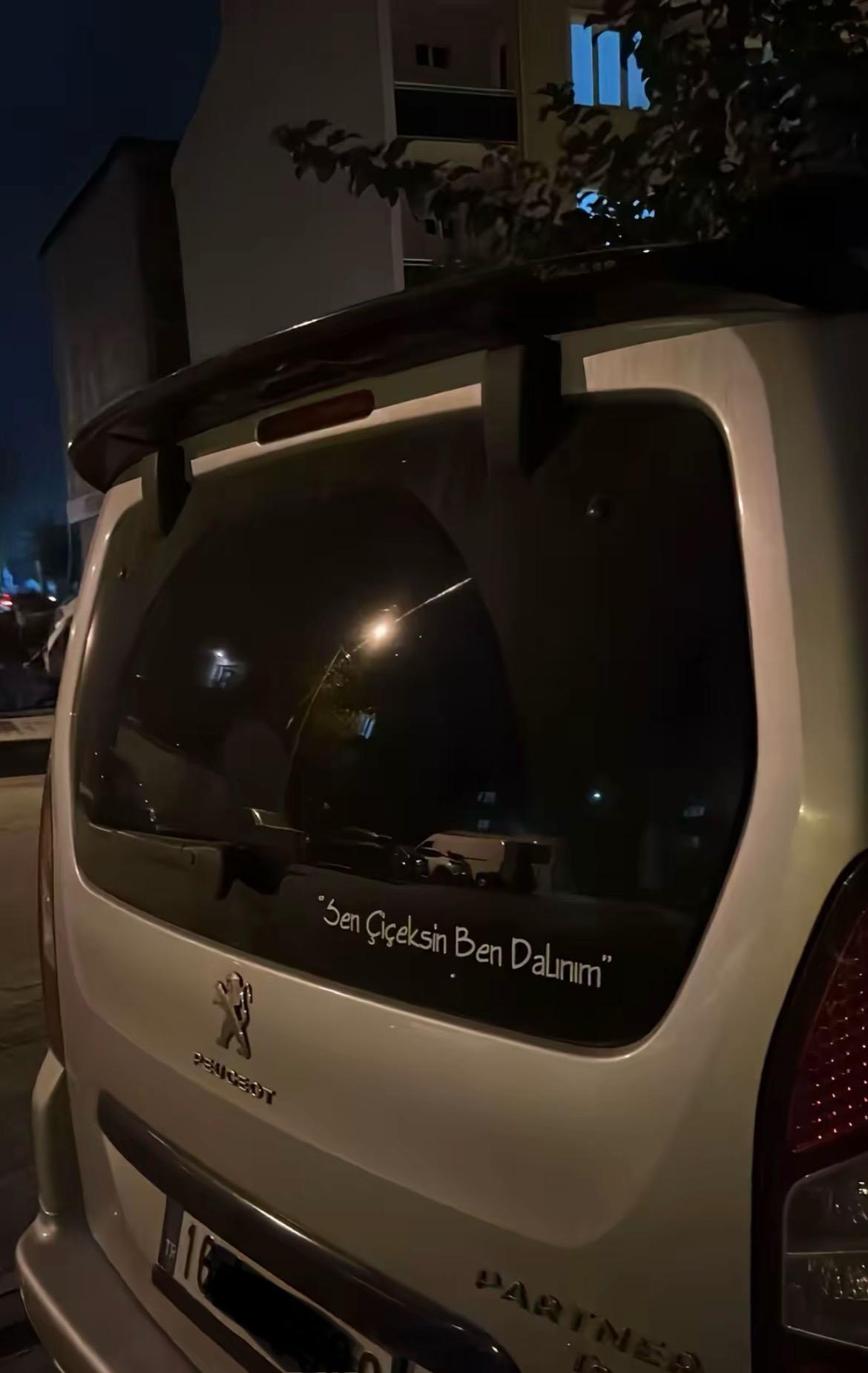 Kişiye Özel Araç Arkası Yazı